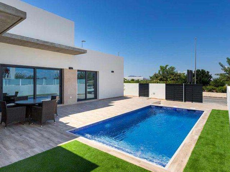 Town House for Sale in Daya Nueva, Alicante 33