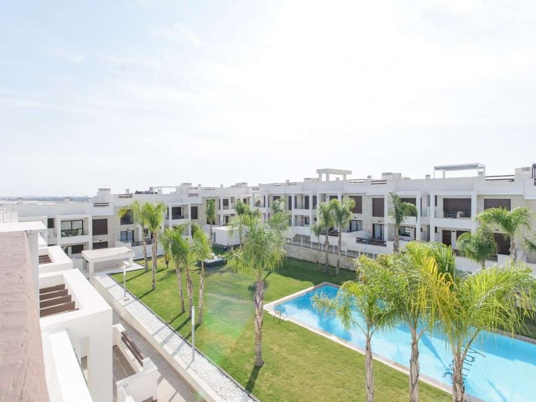 Apartment for Sale in Torrevieja, Alicante 30