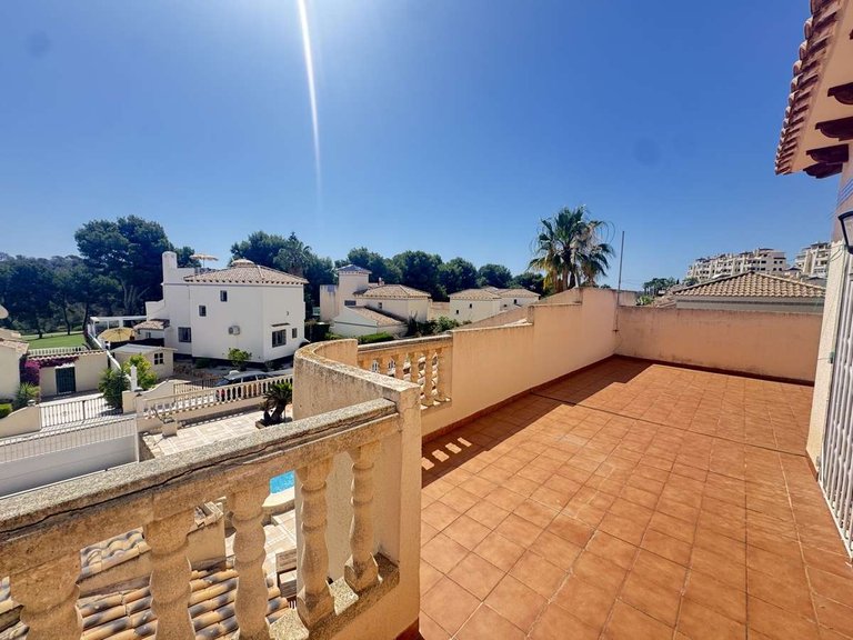 Villa for Sale in Las Ramblas Golf, Alicante 18