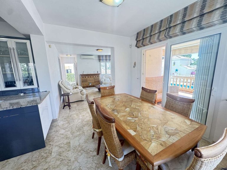 Villa for Sale in Las Ramblas Golf, Alicante 6