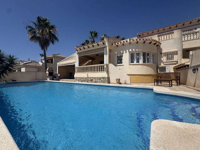 Villa for Sale in Las Ramblas Golf, Alicante 26