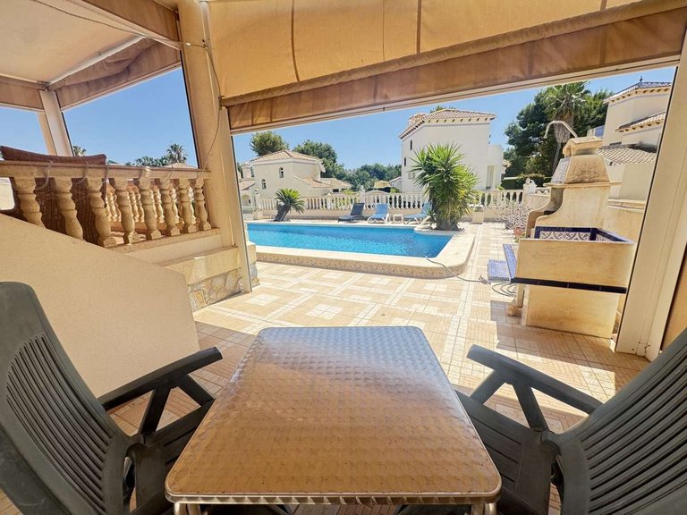 Villa for Sale in Las Ramblas Golf, Alicante 32