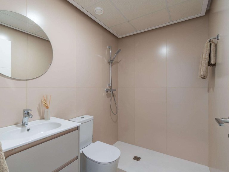 Apartment for Sale in Playa Flamenca, Alicante 38