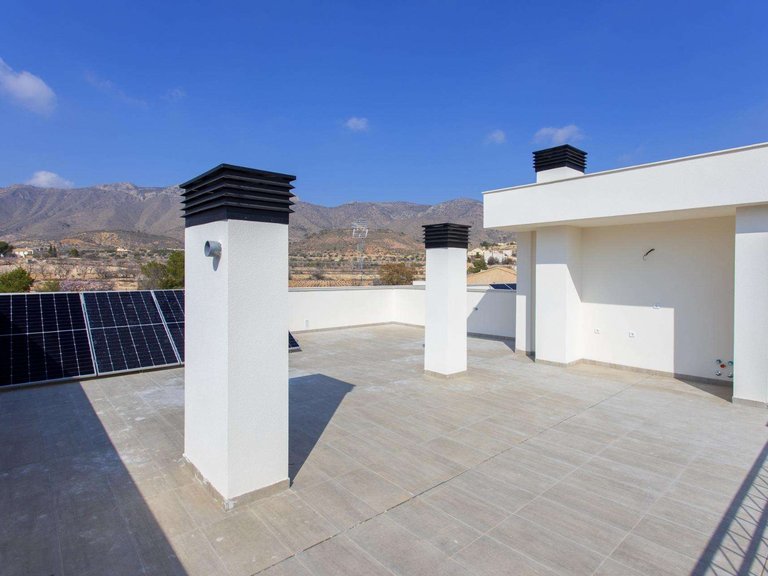 Villa for Sale in HondÃ³n De Las Nieves, Alicante 30