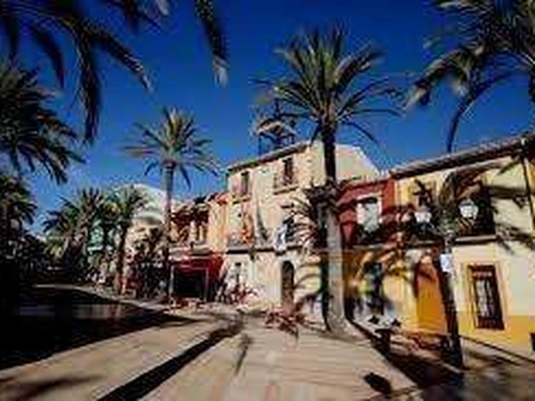 Villa for Sale in HondÃ³n De Las Nieves, Alicante 39