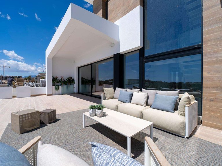 Villa for Sale in Finestrat, Alicante 3