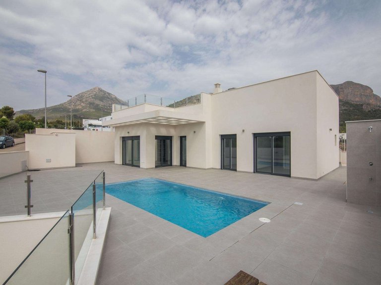 Villa for Sale in Polop, Alicante 10