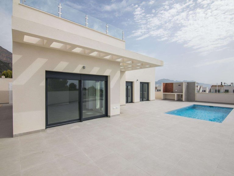 Villa for Sale in Polop, Alicante 5