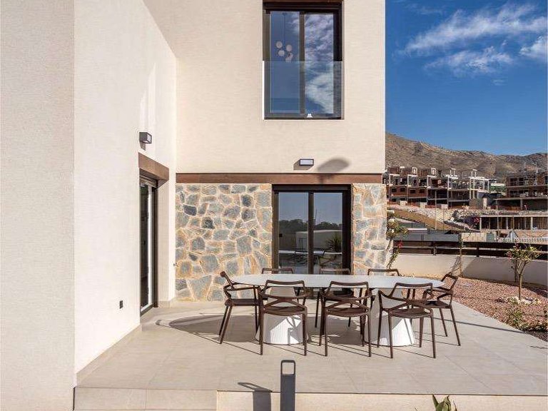 Villa for Sale in Finestrat, Alicante 12