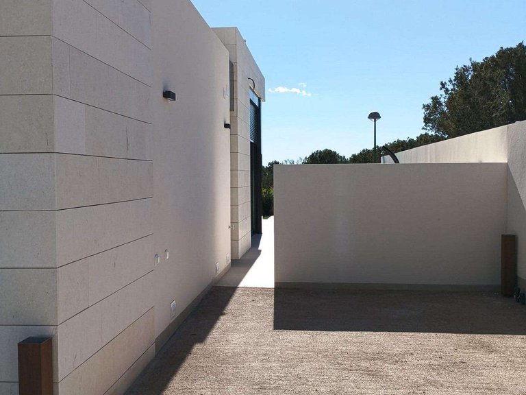 Villa for Sale in Lo Romero Golf, Alicante 24