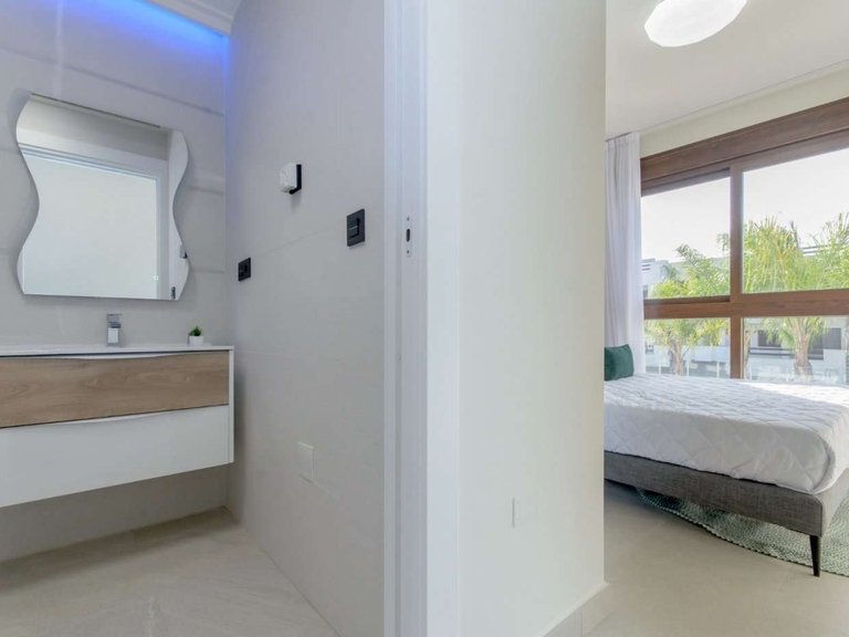 Villa for Sale in Torrevieja, Alicante 20