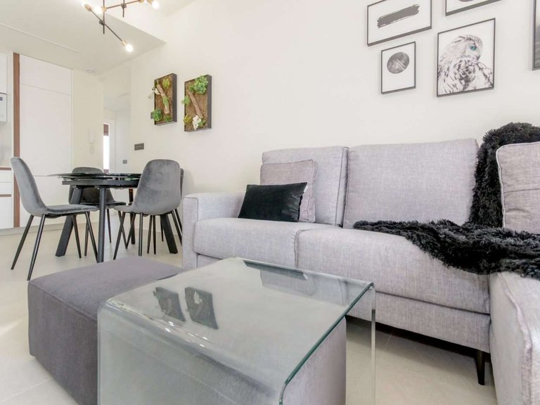 Villa for Sale in Torrevieja, Alicante 4