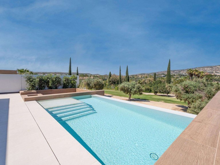 Villa for Sale in La Finca Golf And Spa Resort, Alicante 6