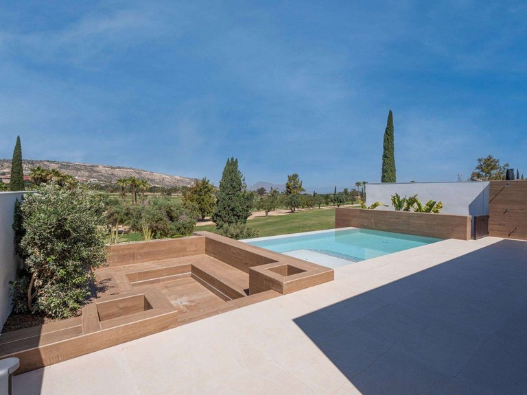 Villa for Sale in La Finca Golf And Spa Resort, Alicante 7