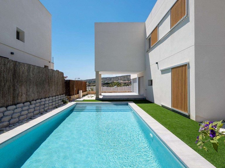 Villa for Sale in La Finca Golf And Spa Resort, Alicante 5