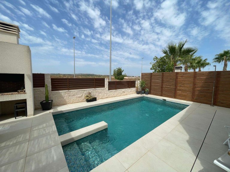 Villa for Sale in Benijofar, Alicante 32