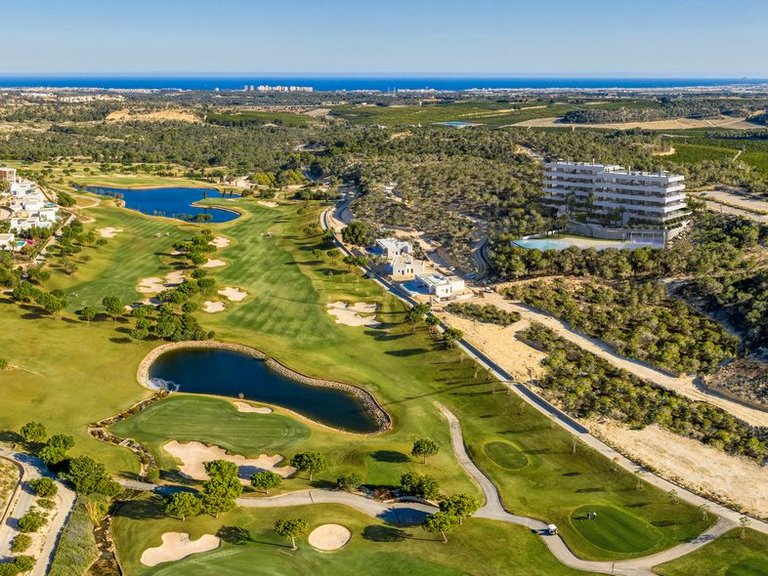 Apartment for Sale in Las Colinas Golf Resort, Alicante 14