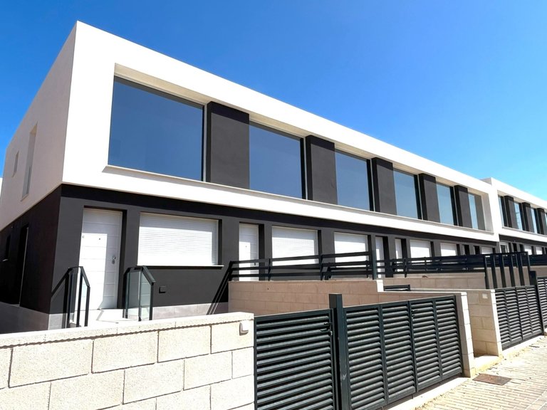 Town House for Sale in Gran Alacant, Alicante 1