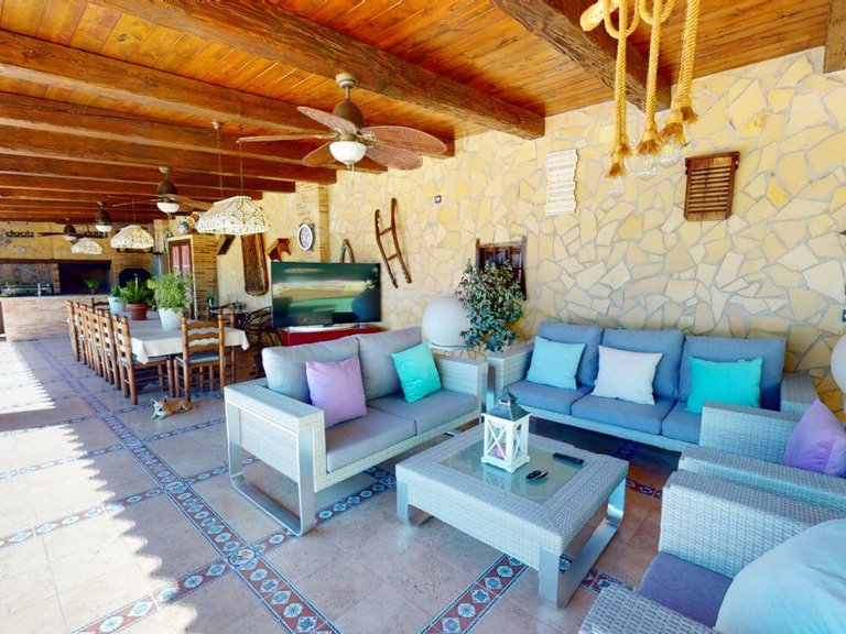 Villa for Sale in Almoradi, Alicante 26