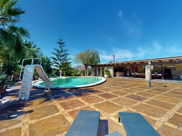 Villa for Sale in Almoradi, Alicante 27