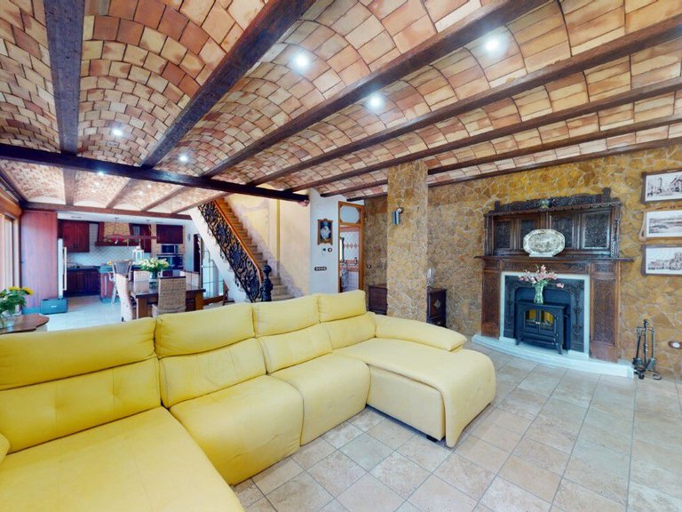 Villa for Sale in Almoradi, Alicante 4