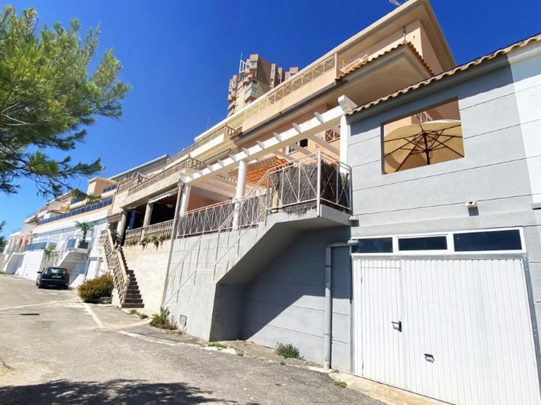 Villa for Sale in Campoamor, Alicante 12