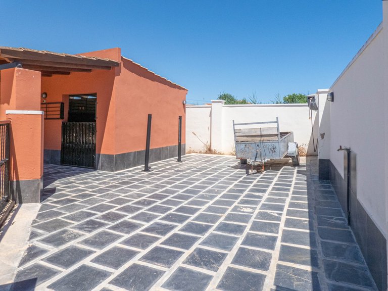 Villa for Sale in Costa Blanca Heredades, Alicante 40