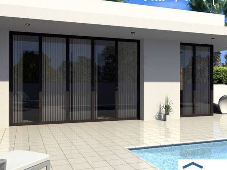 Villa for Sale in La Marina, Alicante 2