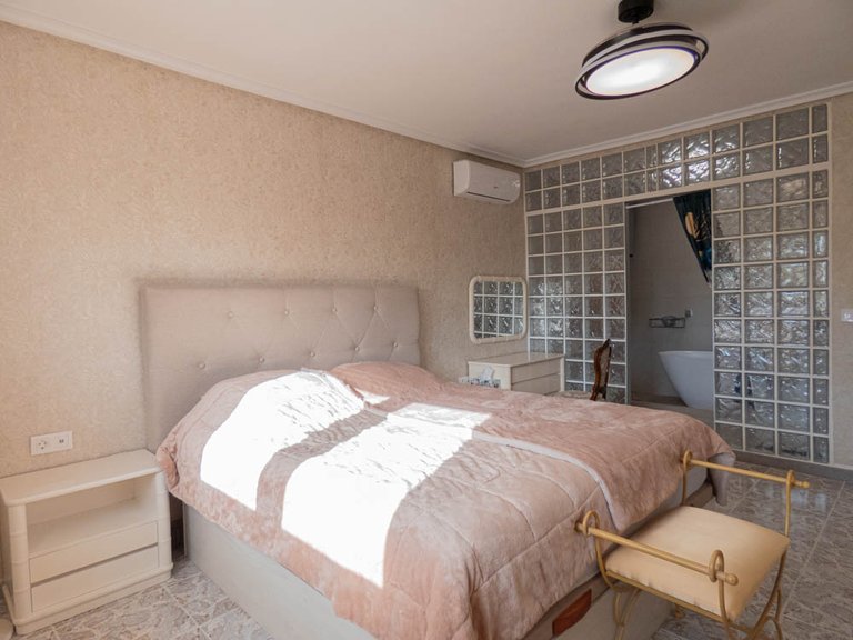 Villa for Sale in Inland San Miguel De Salinas, Alicante 39