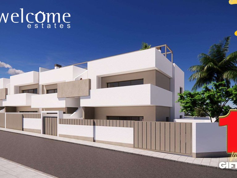 Villa for Sale in Pilar De La Horadada, Alicante 1