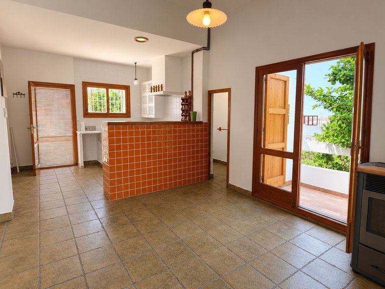 Villa for Sale in Oliva, Valencia 3