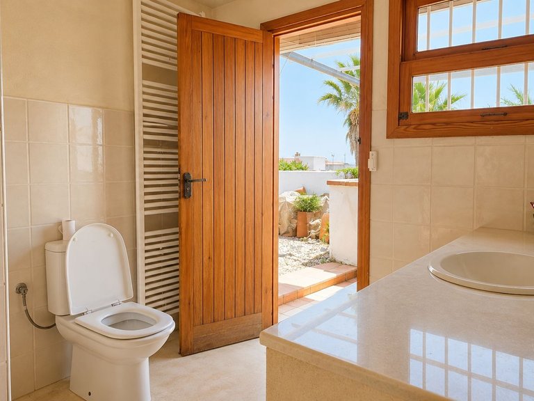 Villa for Sale in Oliva, Valencia 11