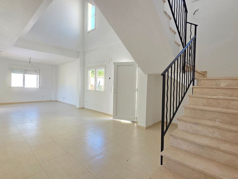 Town House for Sale in Benicolet, Valencia 5