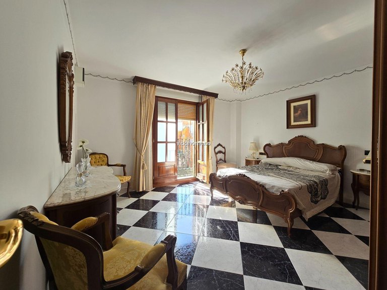 Villa for Sale in Oliva, Valencia 11