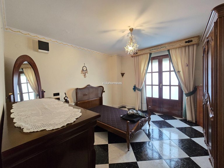 Villa for Sale in Oliva, Valencia 13