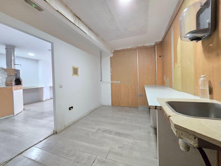 Commercial for Sale in Bellreguard, Valencia 8