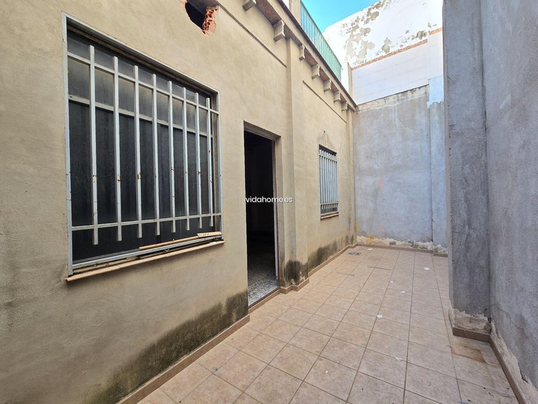 Commercial for Sale in Bellreguard, Valencia 13