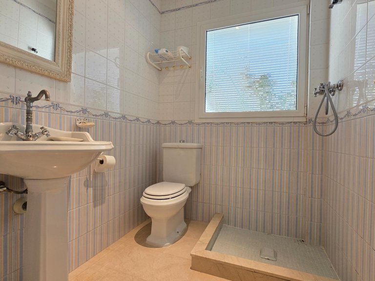 Villa for Sale in Almoines, Valencia 12