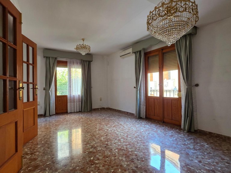 Villa for Sale in Oliva, Valencia 5