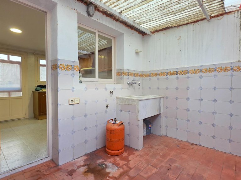 Villa for Sale in Oliva, Valencia 17
