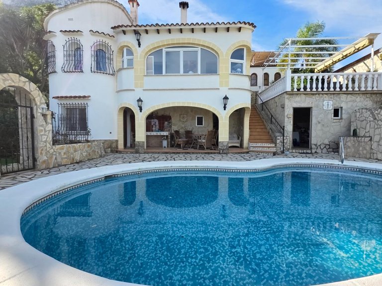 Villa for Sale in Denia, Alicante 3