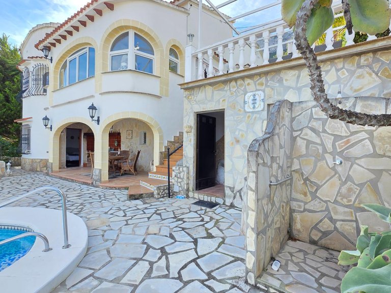 Villa for Sale in Denia, Alicante 4