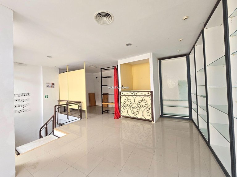 Commercial for Rent in Gandia, Valencia 4