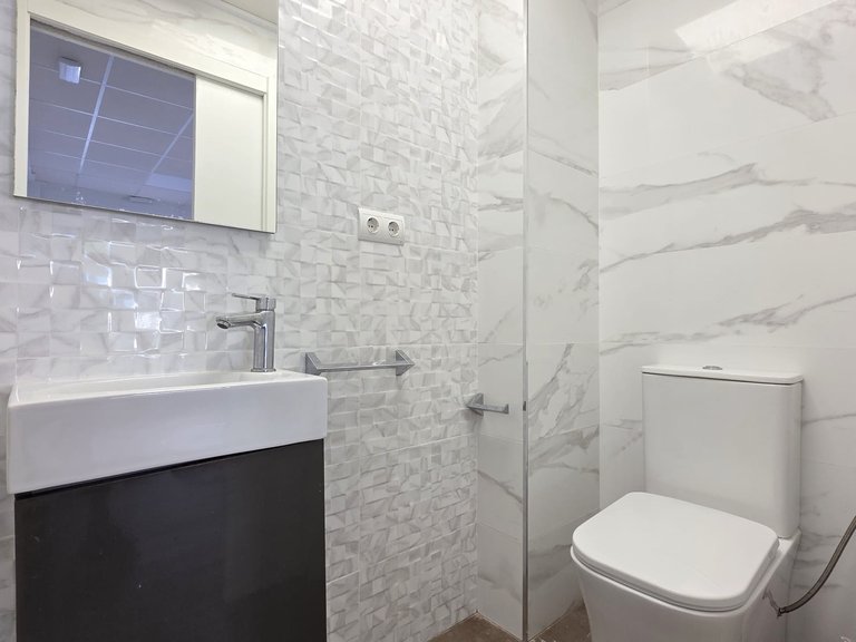 Commercial for Rent in Gandia, Valencia 6