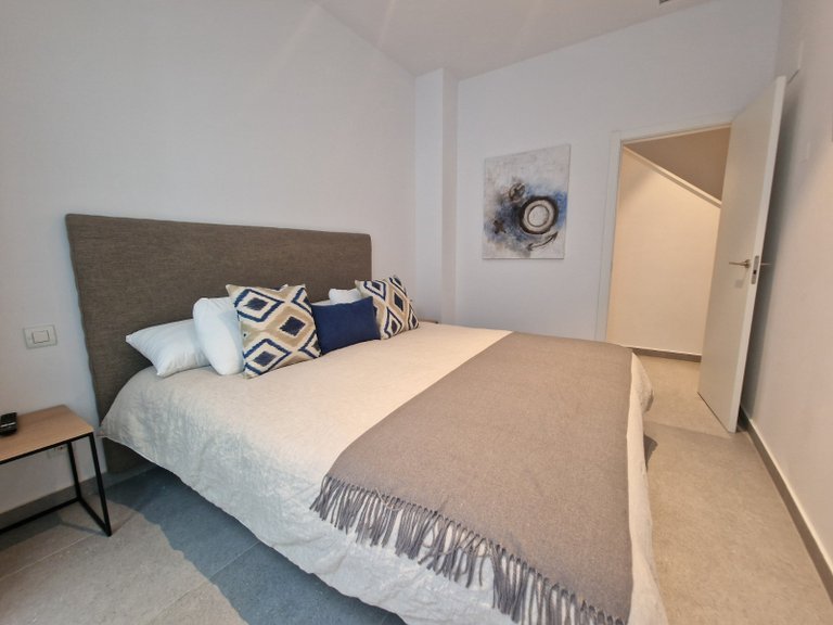 Villa for Sale in Guardamar Del Segura, Alicante, 28