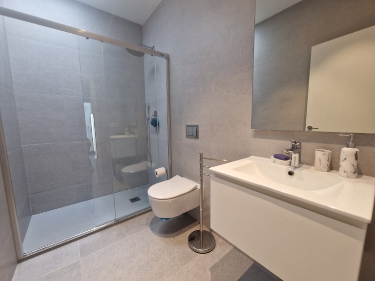 Villa for Sale in Guardamar Del Segura, Alicante, 29