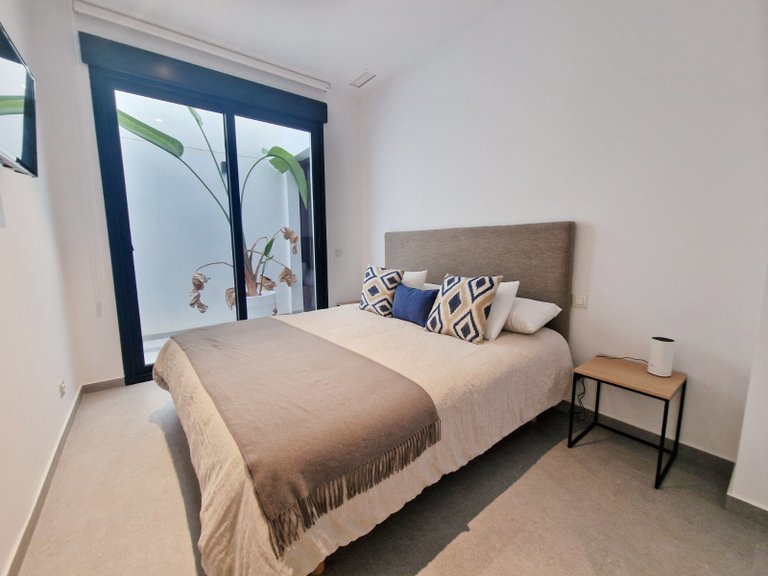 Villa for Sale in Guardamar Del Segura, Alicante, 33