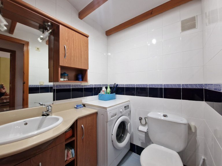 Apartment for Sale in Guardamar Del Segura, Alicante, 19