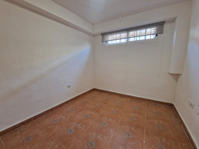 Town House for Sale in Guardamar Del Segura, Alicante, 28
