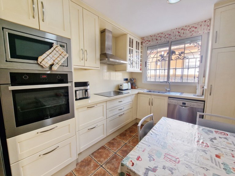 Town House for Sale in Guardamar Del Segura, Alicante, 10